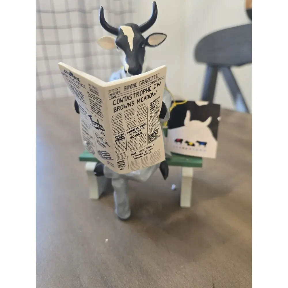 Cow Parade Citizen Kow With Box And Tag #11565
